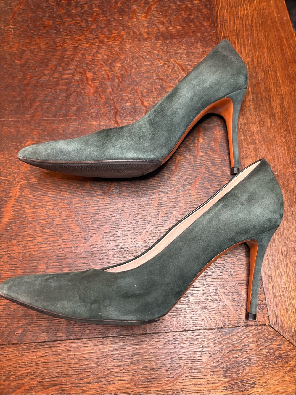 CELINE Paris Green Suede Pointed Toe Stiletto Pumps - Size 35 - Picture 6 of 8